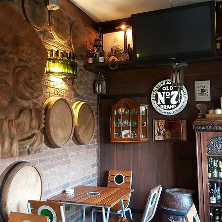 Koga Pokoje Goscinne Homestay *